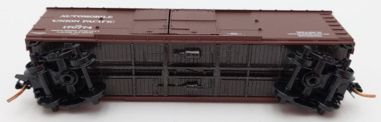 Micro-Trains 04100010 N Scale Union Pacific 40' Double Sheathed Boxcar #170774 EX/Box