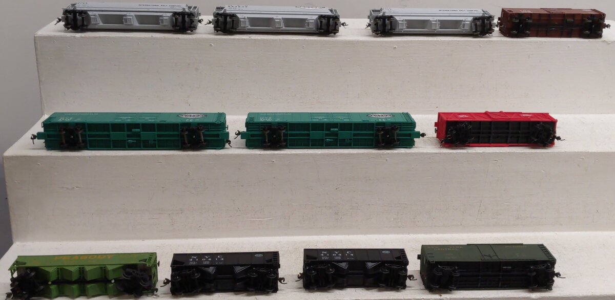Athearn & Other HO Scale Assorted Freight Cars [11] VG
