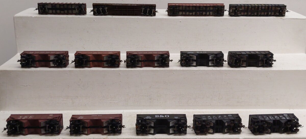 Athearn & Other HO Scale Assorted Freight Cars [14] VG