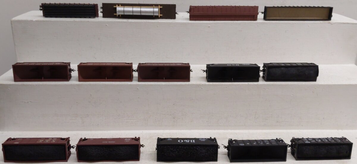 Athearn & Other HO Scale Assorted Freight Cars [14] VG