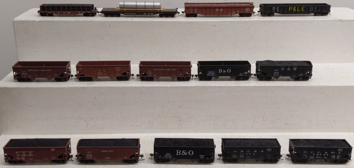 Athearn & Other HO Scale Assorted Freight Cars [14] VG