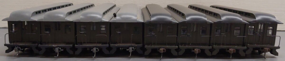 Walthers HO Scale Assorted Passenger Cars; [8] VG