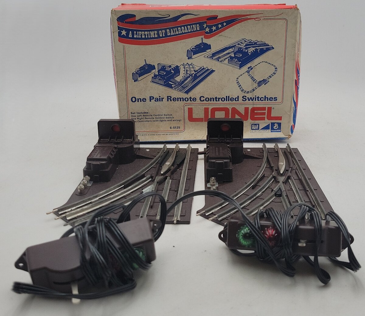 Lionel 6-5125 O27 Gauge Pair of 5122/5122 RC Switches VG/Box