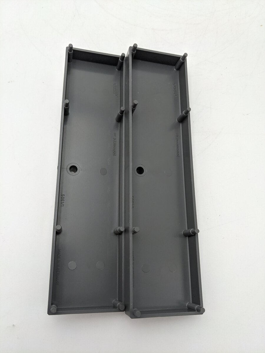 LGB 50611 G Scale Bridge Mounting Piers (Pack of 2) EX/Box