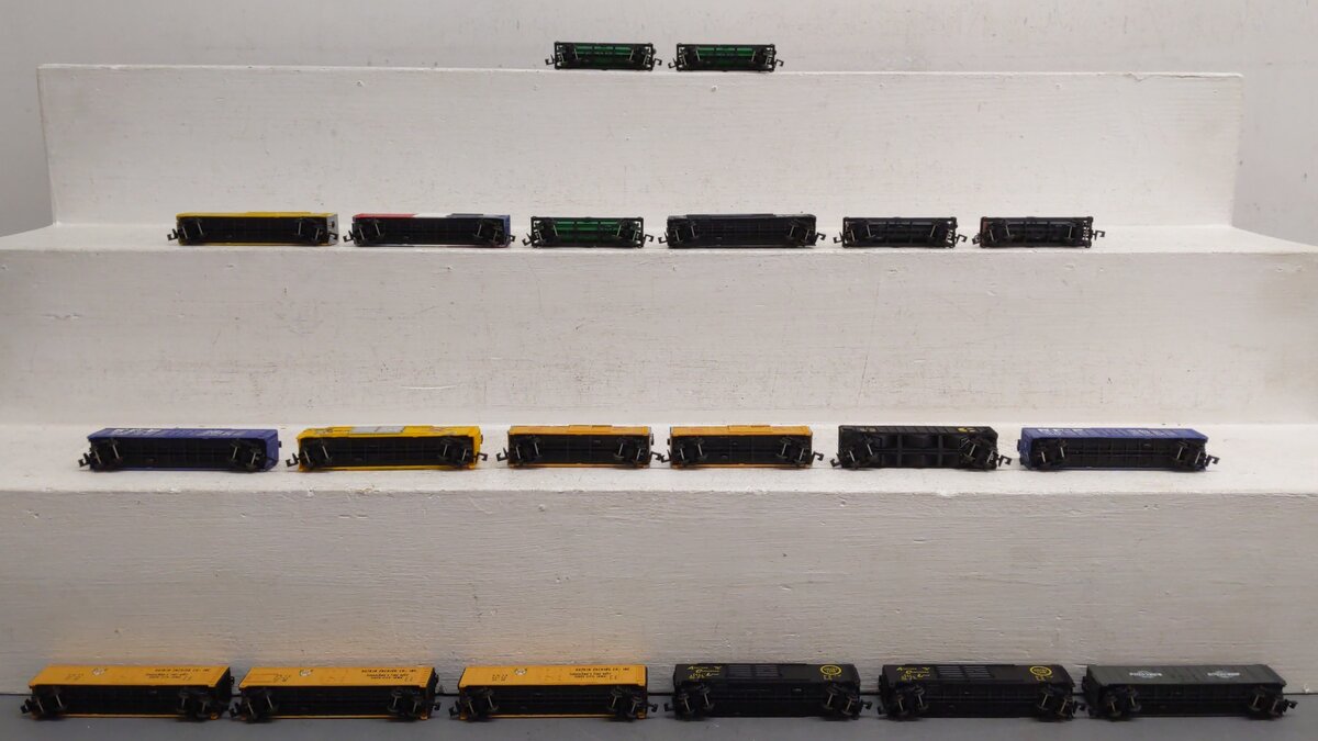 Life Like Assorted N Scale Freight Cars [20] EX/Box