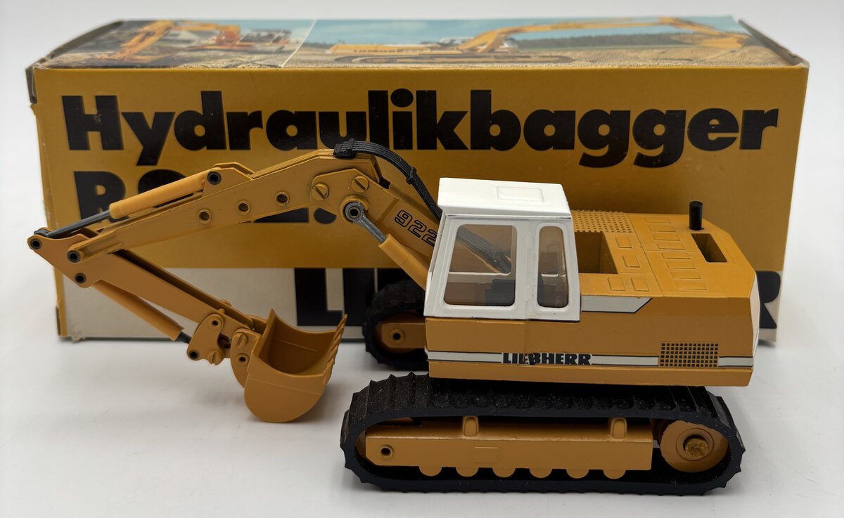 Conrad 2825 1:50 Scale Diecast Liebherr R922 Excavator EX/Box