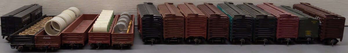 Life Like & Others HO Scale Assorted Freight Cars [15] VG