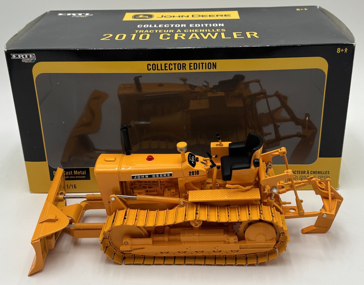 Ertl 15472A 1:16 John Deere Collector Edition 2010 Crawler LN/Box