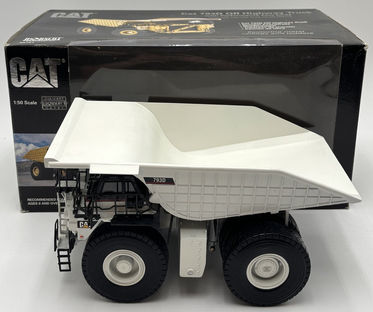 Norscot 55151 1:50 Caterpillar 793D Off Highway Truck LN/Box