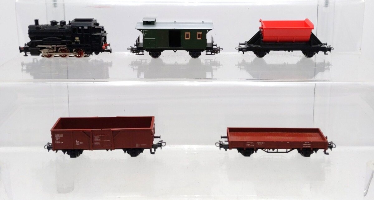 Marklin 29206 HO Delta "The World's Finest" Steam Locomotive Starter Train Set EX/Box