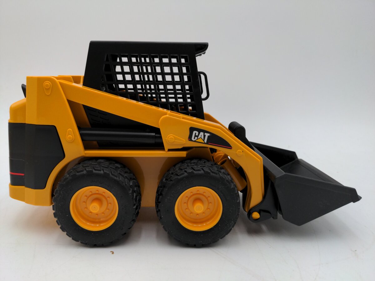 Bruder 2435 02435 1:16 Scale Diecast CAT Skid Steer Loader EX/Box