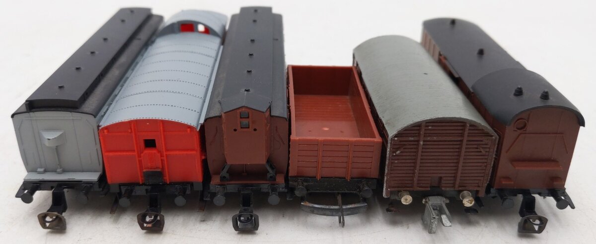 Tri-ang and Others TT Gauge Assorted Freight Cars [6] EX