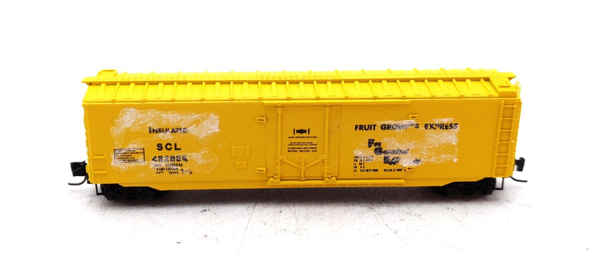 Micro-Trains 13608-2 Z Scale Seaboard Coast Line 50' Plug Door Boxcar #492966 EX/Box