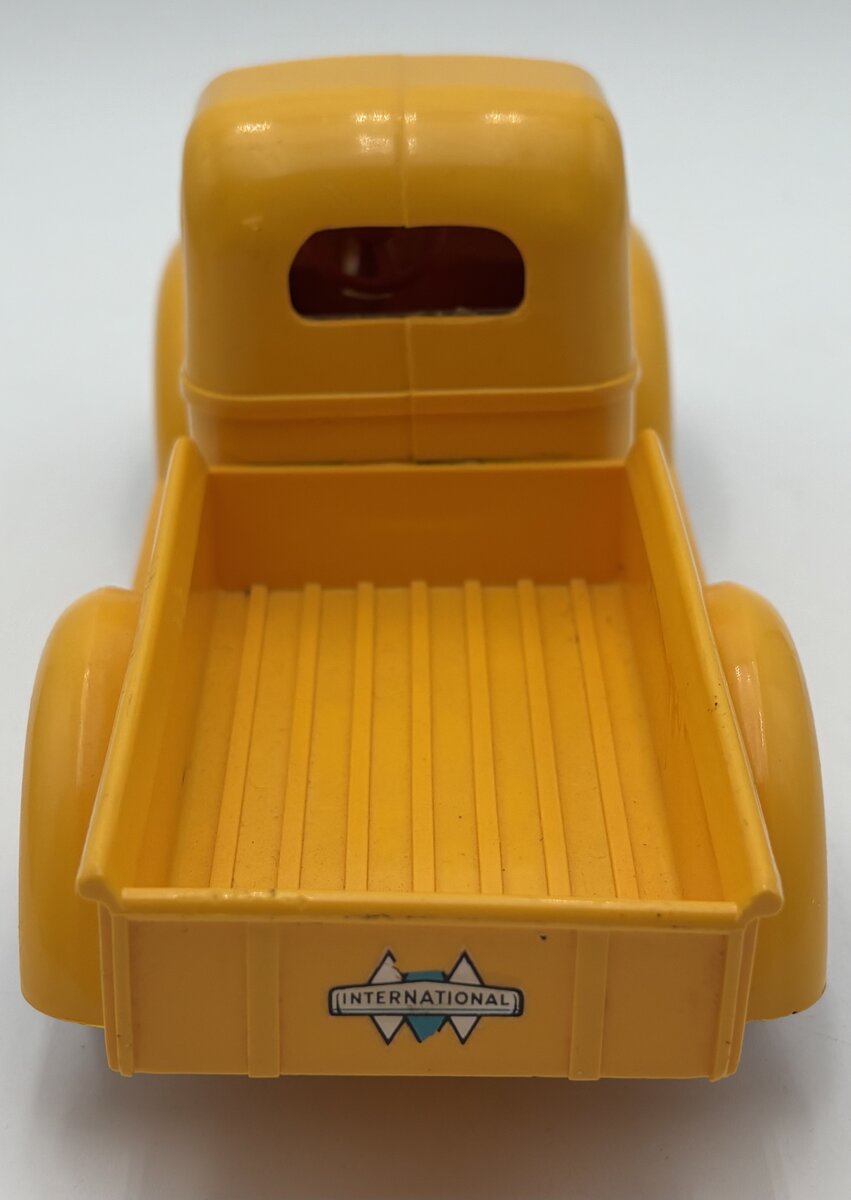 Product Miniature Co. 1940s Yellow International Harventer Promotional Pick-up  EX/Box