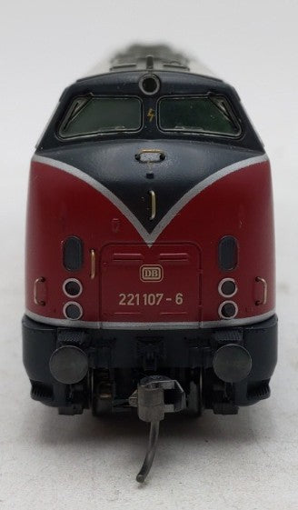 Marklin 3882 HO Scale Deutsche Bundesbahn Diesel Locomotive #221107-6 EX/Box