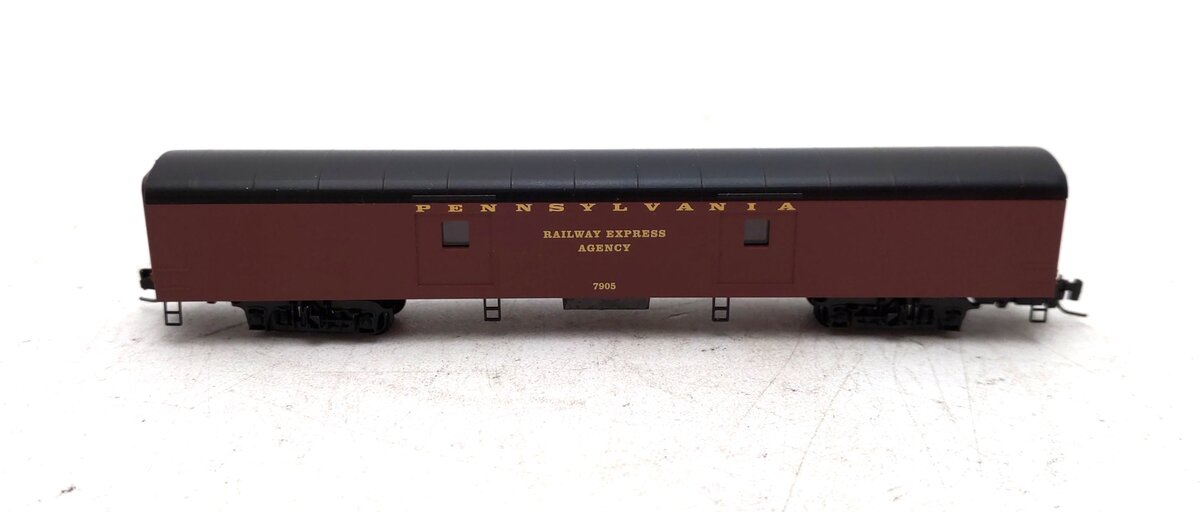 Micro-Trains 55300060 Z PRR 70' Lightweight Smoothside Baggage Car #7905 LN/Box