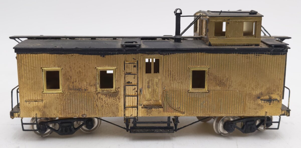 Hallmark Models HO Scale BRASS Texas & Pacific Caboose Car - Painted/Box