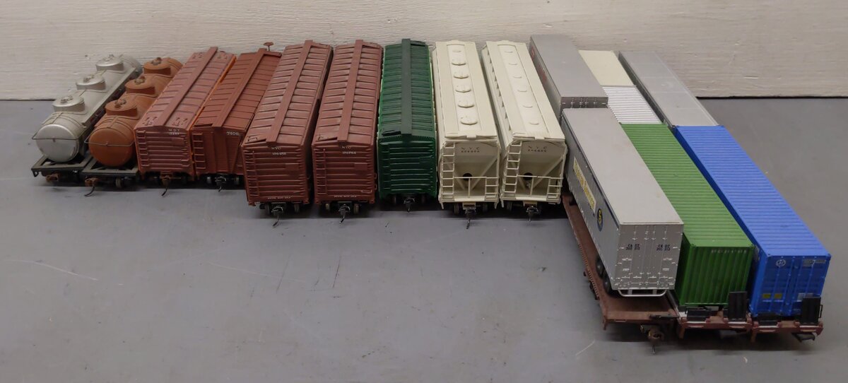 Accurail, AHM & Other HO Scale Freight Cars [12] VG