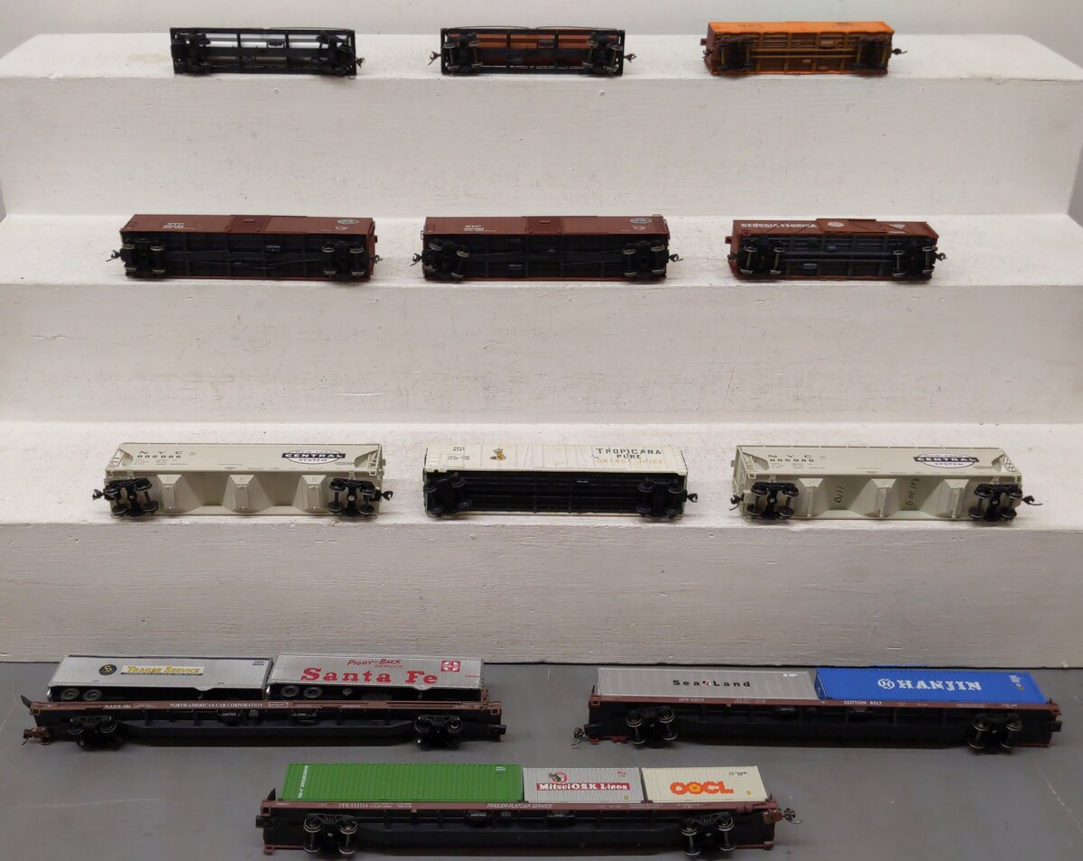 Accurail, AHM & Other HO Scale Freight Cars [12] VG