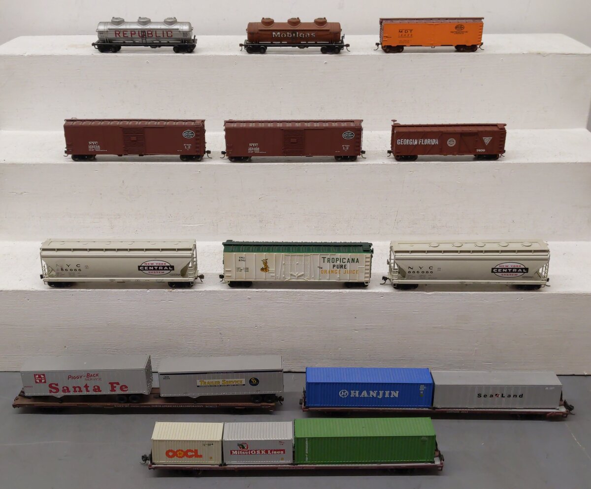 Accurail, AHM & Other HO Scale Freight Cars [12] VG