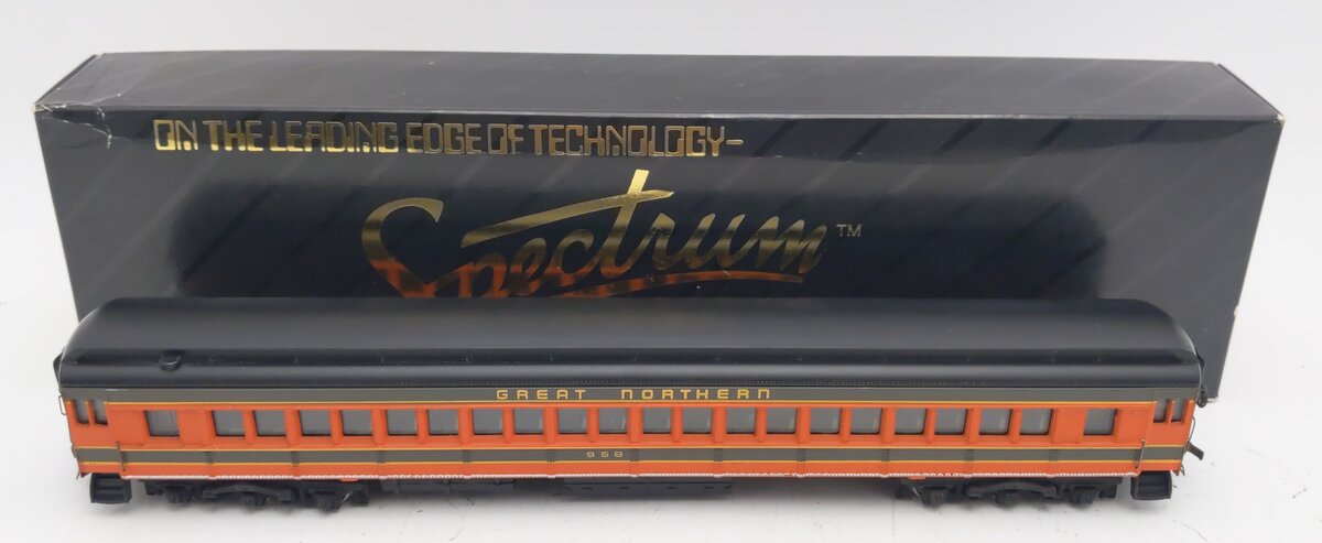 Spectrum 89035 HO Scale Great Northern Coach Passenger Car #958 EX/Box
