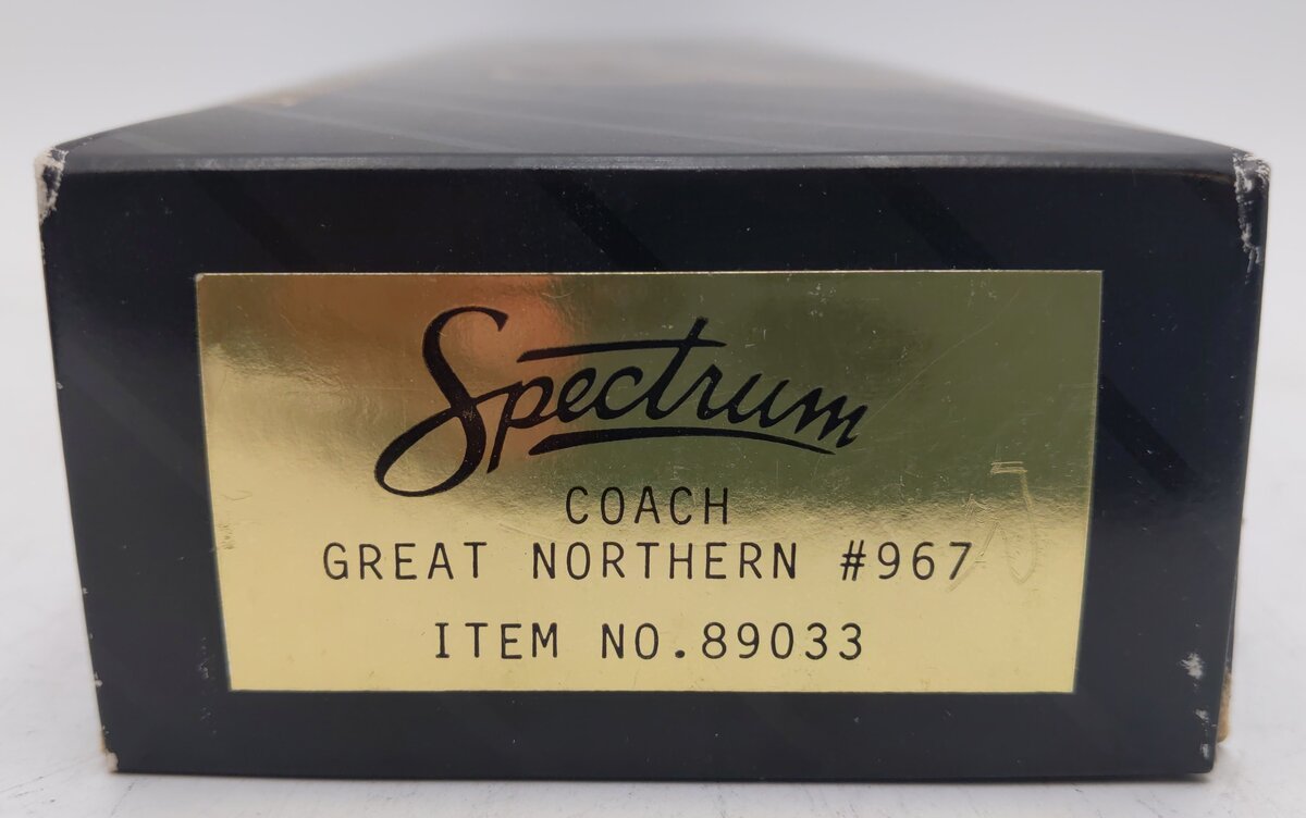 Bachmann 89033 HO Scale Great Northern Coach Car #967 EX/Box