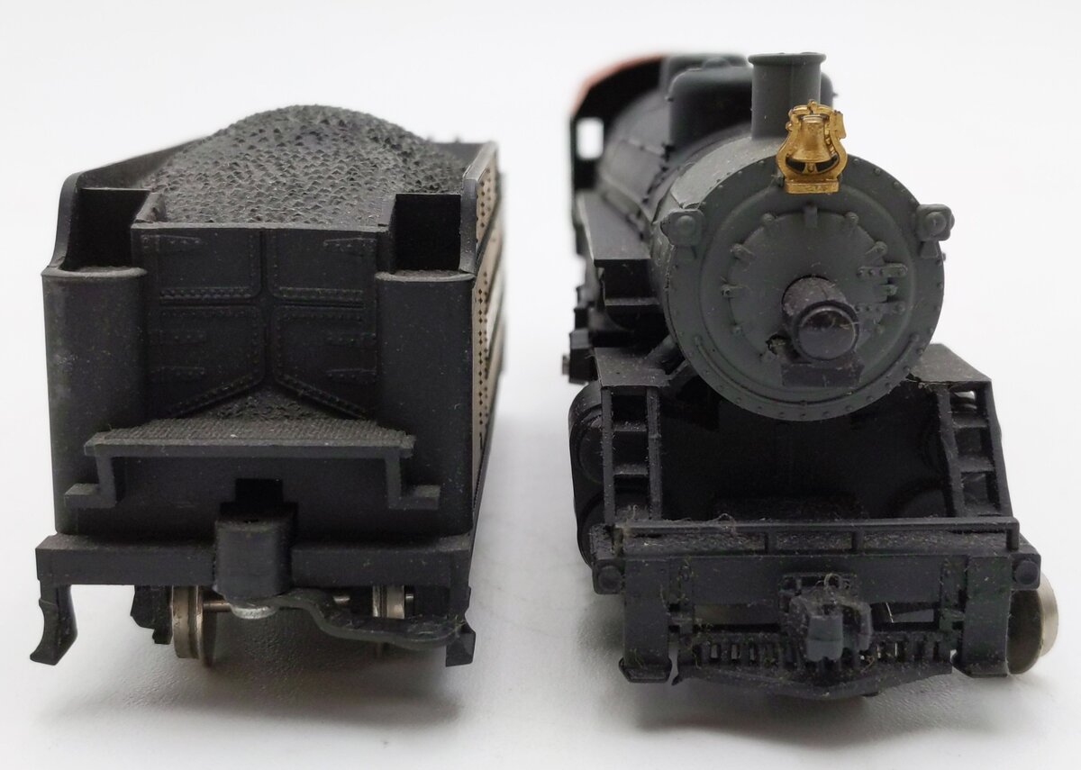 IHC M9717 HO Scale NPR 4-6-2 Pacific Steam Locomotive & Tender #721 EX/Box