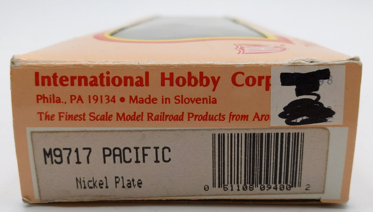 IHC M9717 HO Scale NPR 4-6-2 Pacific Steam Locomotive & Tender #721 EX/Box