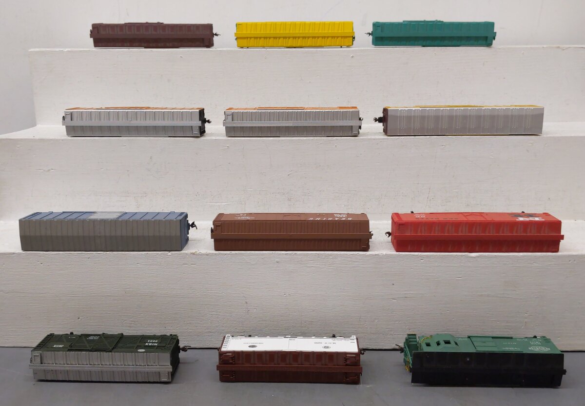 Bachmann, Tyco & Other HO Scale Freight Cars [12] VG