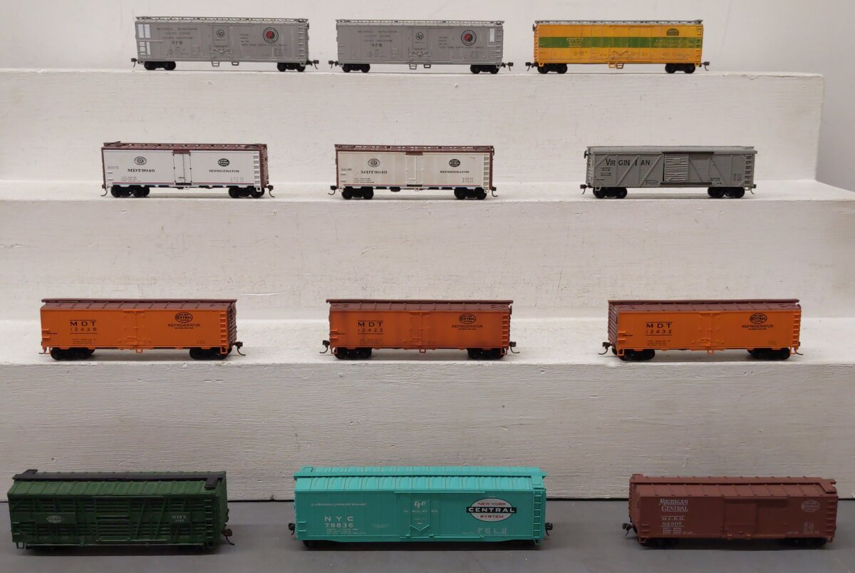 Accurail, Lima, Roco & Other HO Scale Freight Cars [12] EX