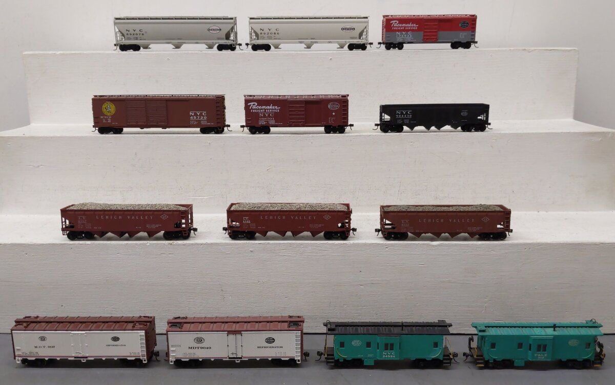 Accurail & Other HO Scale Freight Cars [13] VG