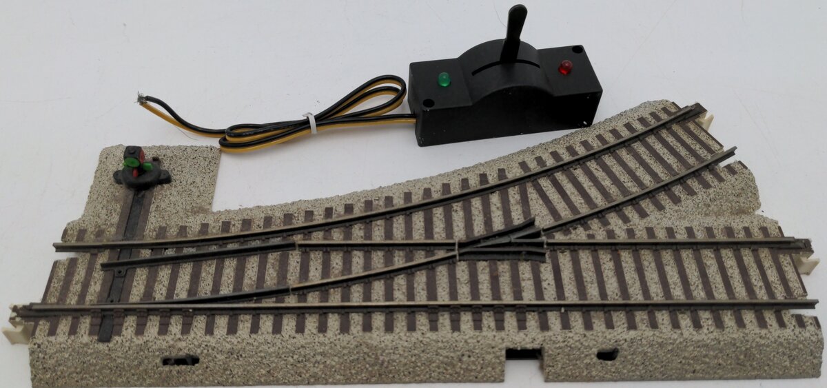 S-Helper 00299 S Remote Control Left Hand Switch Turnout VG/Box