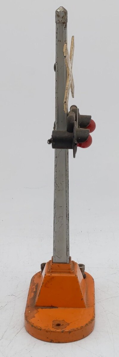 Lionel 154 O Prewar Hiawatha Orange Base Automatic Road Crossing Signal -Rare VG