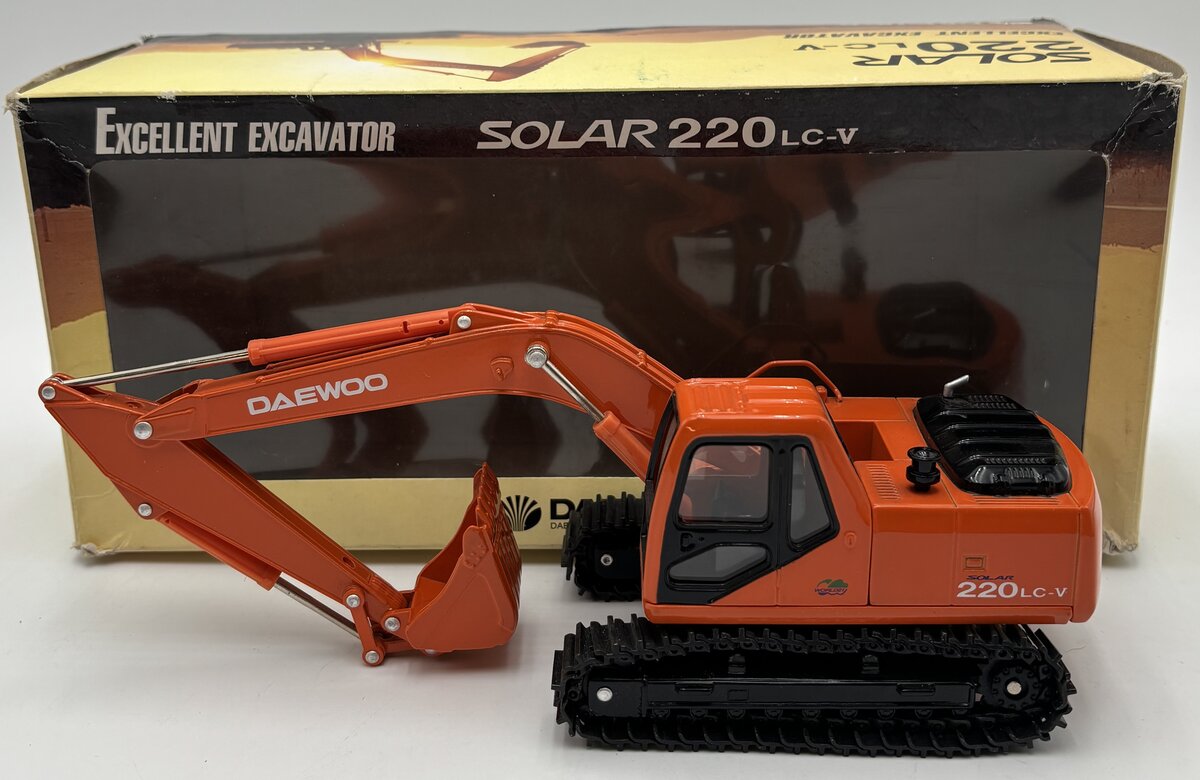 Daewoo 1:40 Solar 220LC-V Crawler Excavator LN/Box