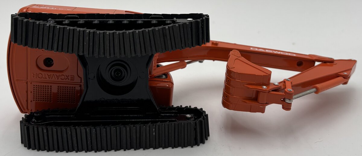 Daewoo 1:40 Solar 220LC-V Crawler Excavator LN/Box