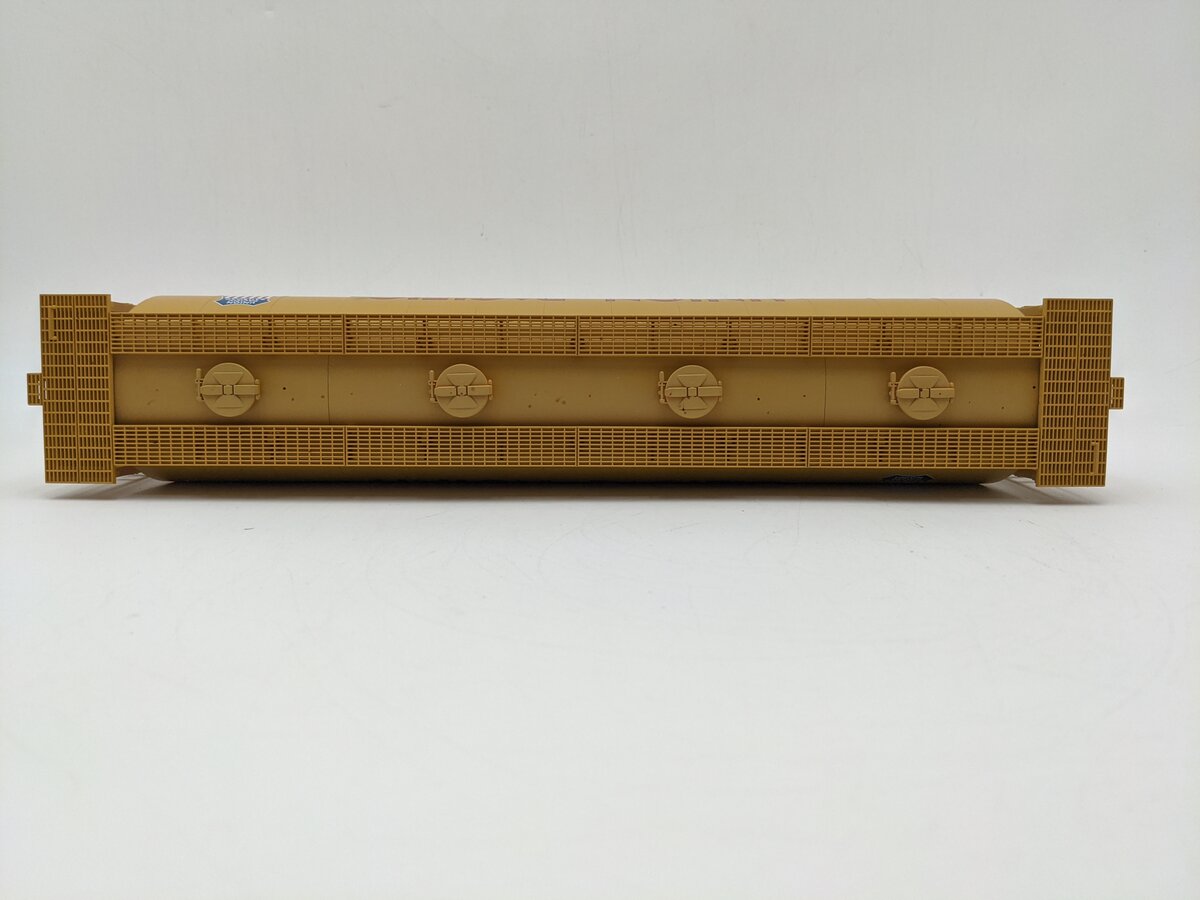MTH 20-90023D O Gauge Union Pacific 4-Bay Cylindrical Hopper #21247 EX/Box