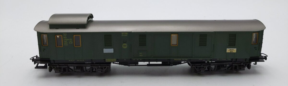 Marklin 4137 HO Scale Munchen Baggage Car #107766 LN/Box