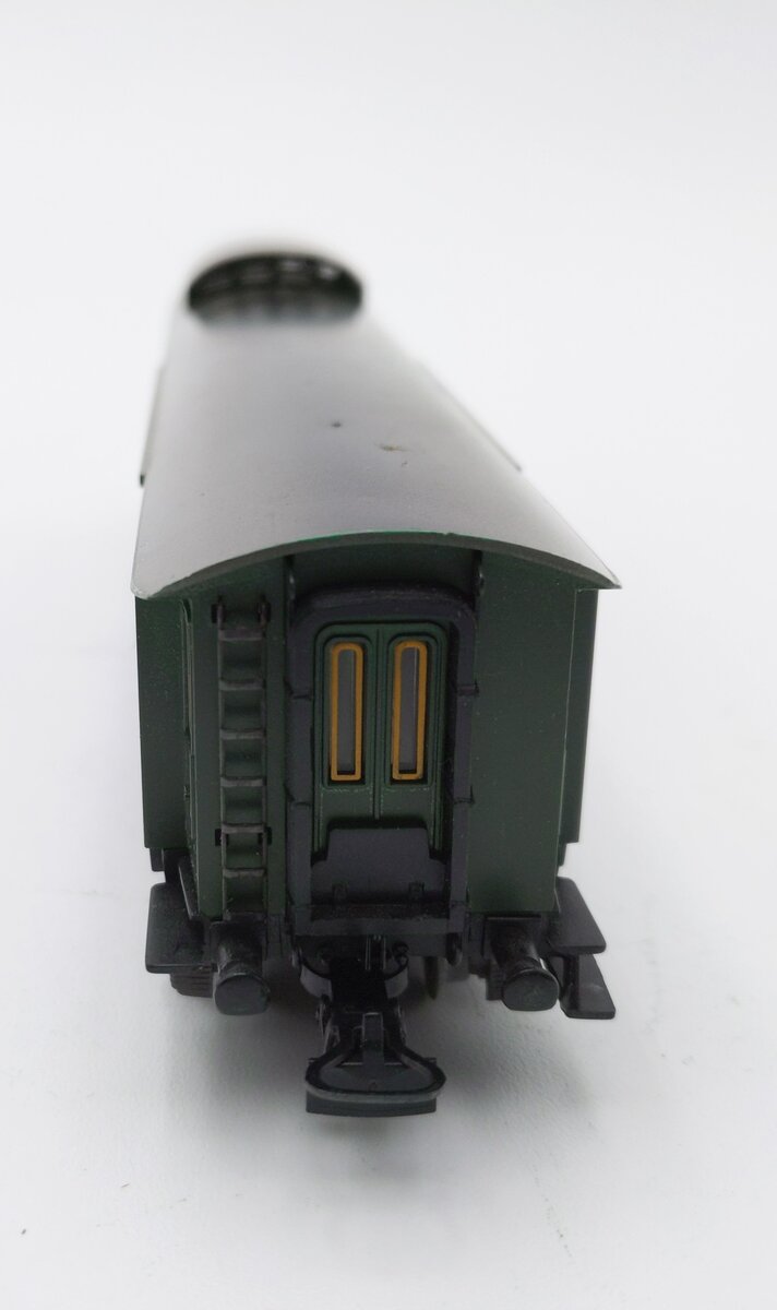 Marklin 4137 HO Scale Munchen Baggage Car #107766 LN/Box