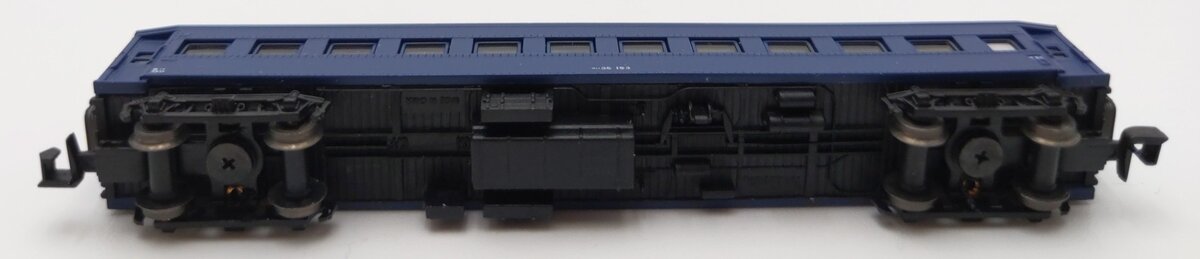 Tenshodo 83012 Z Scale Lighted Passenger Car #193 LN/Box