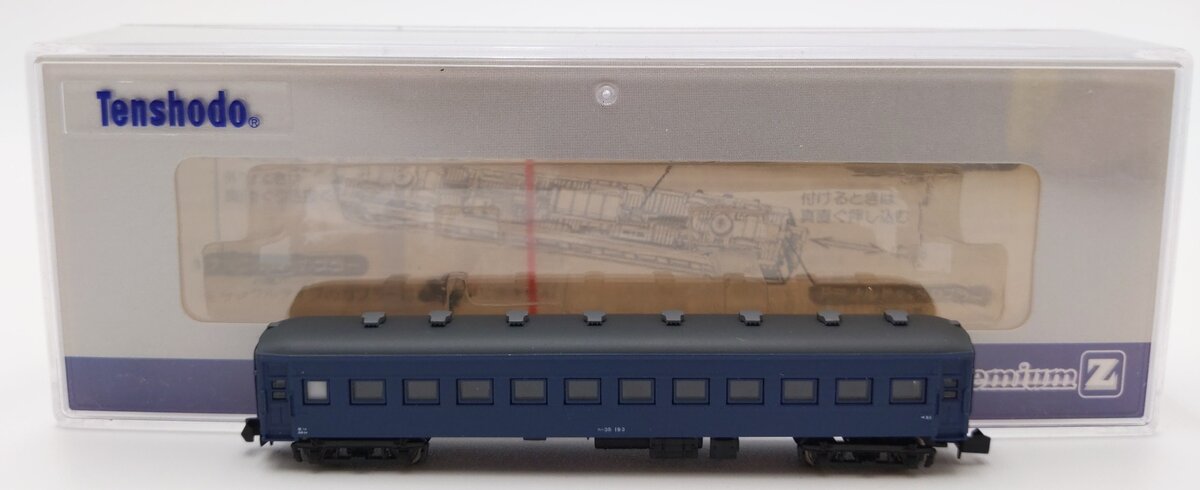 Tenshodo 83012 Z Scale Lighted Passenger Car #193 LN/Box