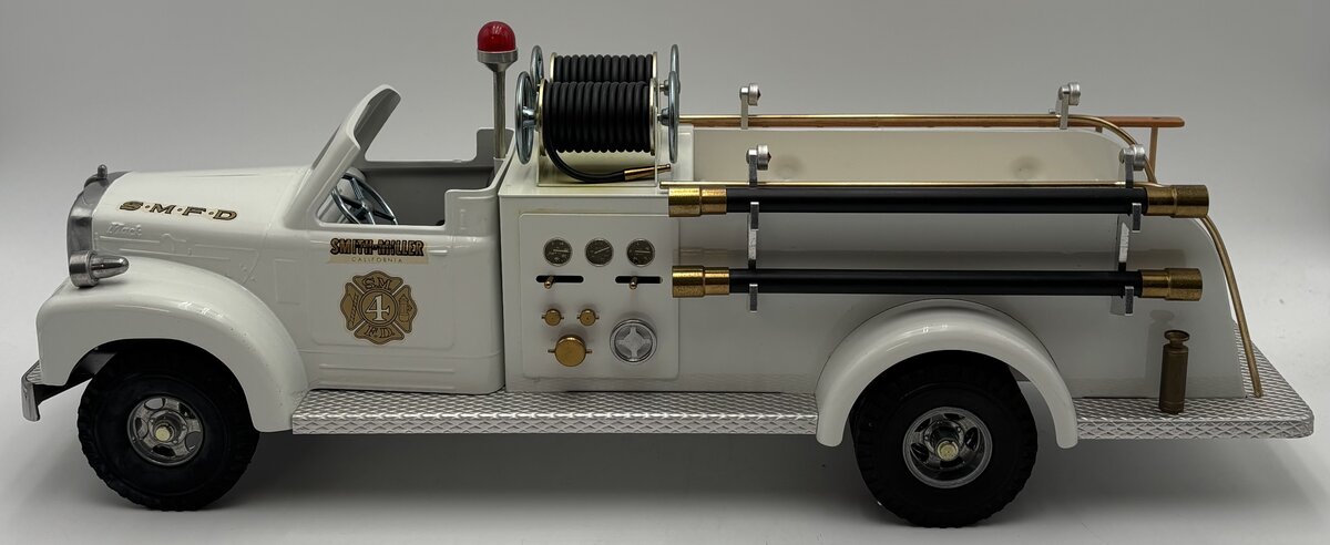 Smith Miller 1:16 Smitty Toys Mack B-Series S.M.F.D. Fire Truck Limited Edition EX