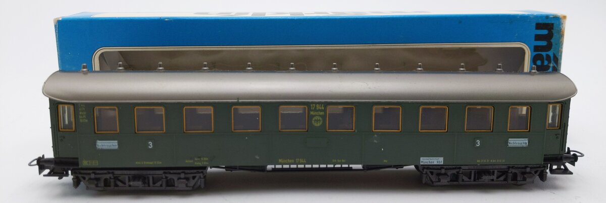 Marklin 4136 HO German Federal Railroad (DB) 3rd Class AB4ü Bay Car #17944 LN/Box