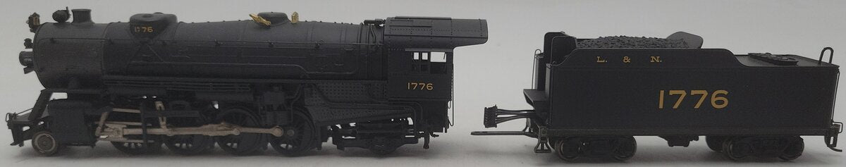 Broadway Limited 211 HO Scale L&N J-4 2-8-2 Steam Locomotive & Tender #1776 EX