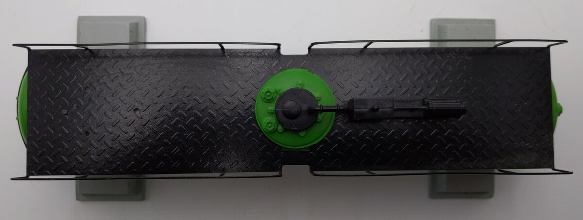 K-Line 6-22577 O Gauge Biodiesel Storage Tank with 2 Figures EX/Box