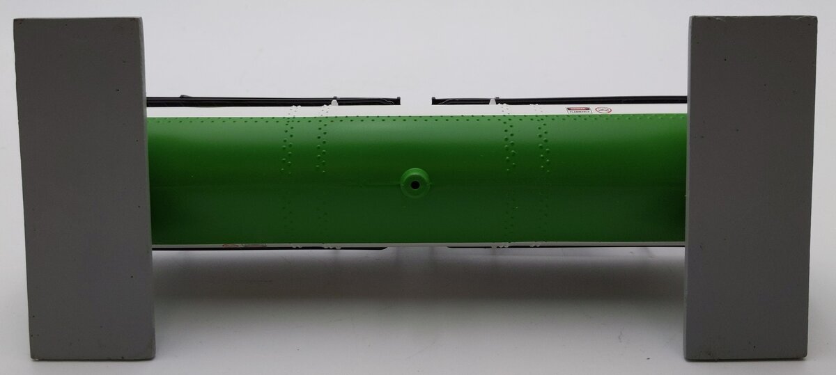 K-Line 6-22577 O Gauge Biodiesel Storage Tank with 2 Figures EX/Box
