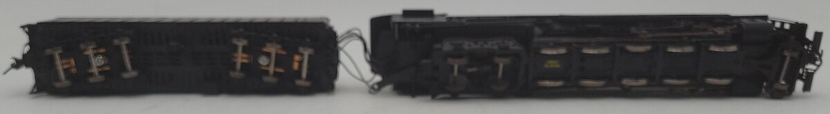 Lima Ho Scale Custom Locomotive & Tender #528 EX