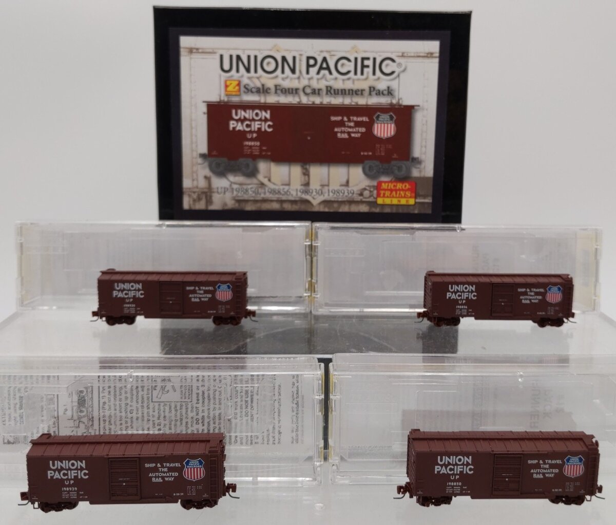 Micro-Trains 99400012 Z Scale Union Pacific Four Car Runner Pack LN/Box
