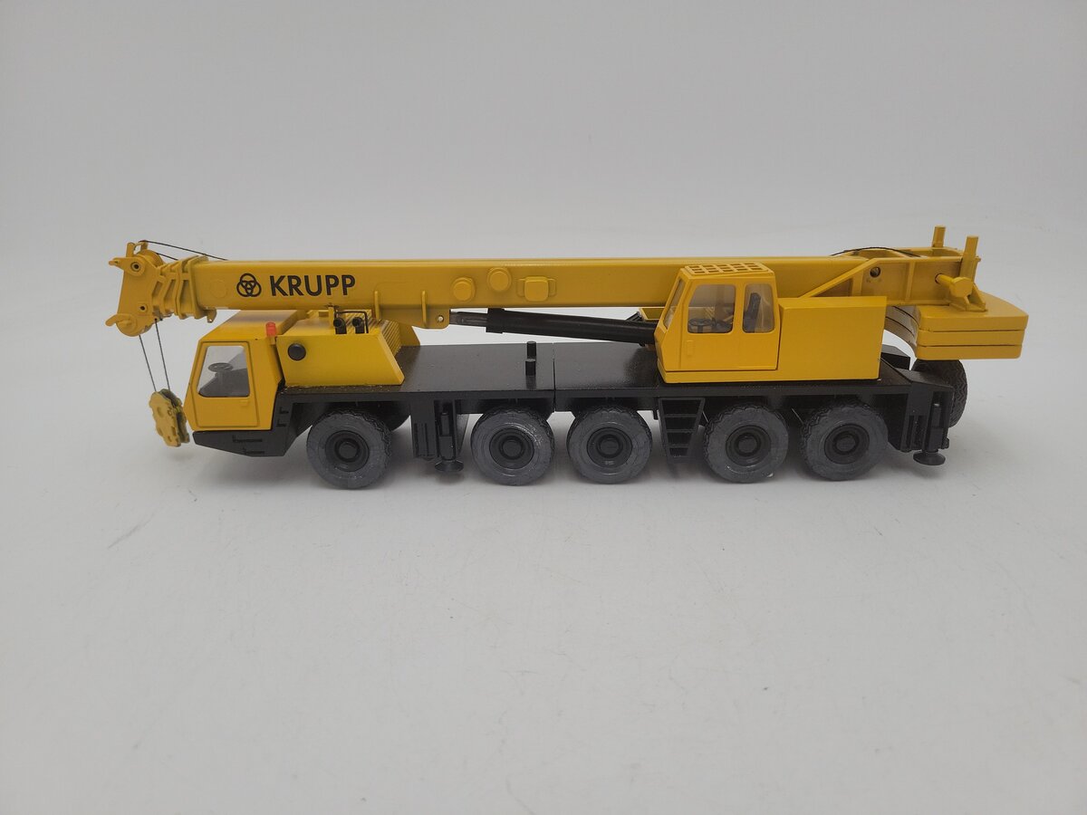 Acme 0153 Yellow Krupp Telescopic All-Terrain Crane Die Cast Model VG