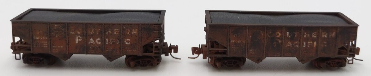 Micro-Trains 53444021 Z Scale Southern Pacific Weathered Hopper #460698/460701 LN/Box