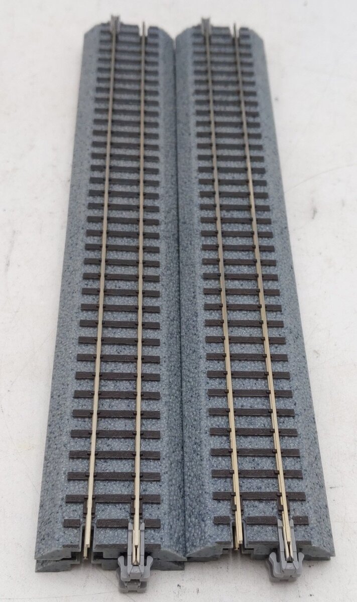 Blackstone Models B500100 H0n3 228mm Straight Track 4-Pack EX/Box